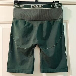 NWOT Gymshark Apex Shorts M